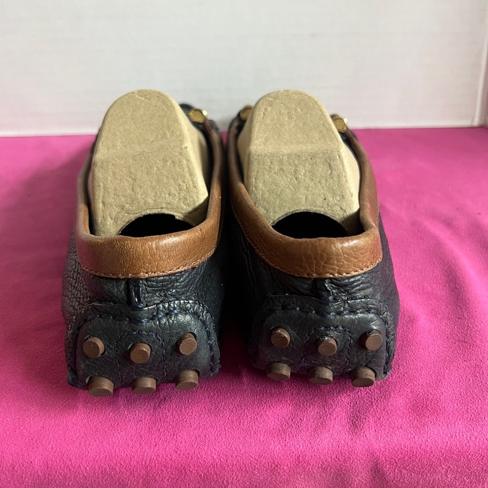 Tory Burch 8 black and brown leather driving loafers - Picture 4 of 7